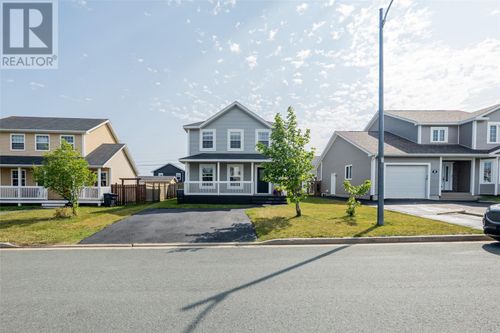 7 Mullingar Dr, Paradise, NL, A1L0K5 | Card Image
