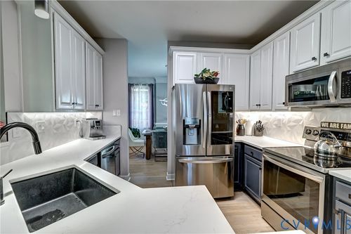 16024 Hampton Meadows Ct, Chesterfield, VA, 23832-2004 | Card Image