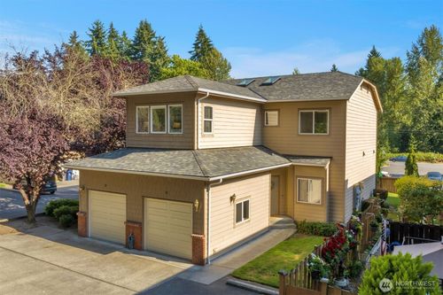 unit-11-20901 Cypress Way, Lynnwood, WA, 98036-7984 | Card Image