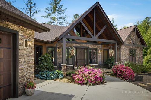 5613 Rocky Falls Ln, Lenoir, NC, 28645-6782 | Card Image