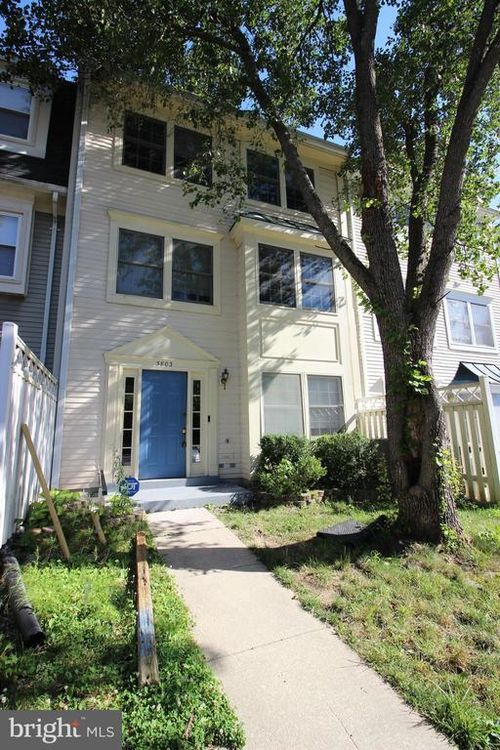 3803 Salemway Ct, WOODBRIDGE, VA, 22192-6266 | Card Image