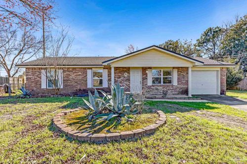 407 Celeste Ct, Mary Esther, FL, 32569-1469 | Card Image