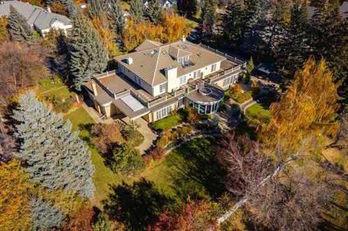 126 Eagle Ridge Dr Sw, Calgary, AB, T2V2V4 | Card Image