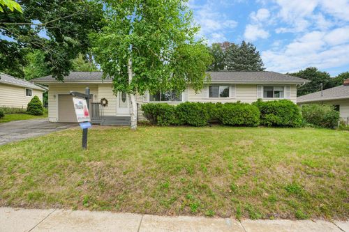 809 Flora Lane, MADISON, WI, 53714 | Card Image
