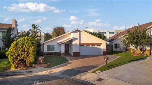 14915 Harvest St, Mission Hills, CA, 91345-1216 | Card Image