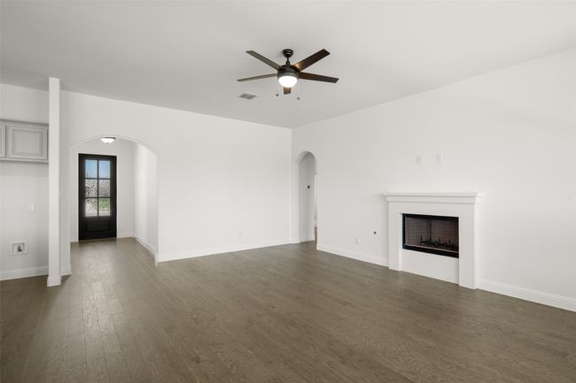 314 Bowrider Ln, House other with 4 bedrooms, 2 bathrooms and null parking in Granbury TX | Image 11