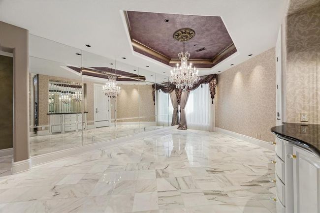 DINING ROOM | Image 14
