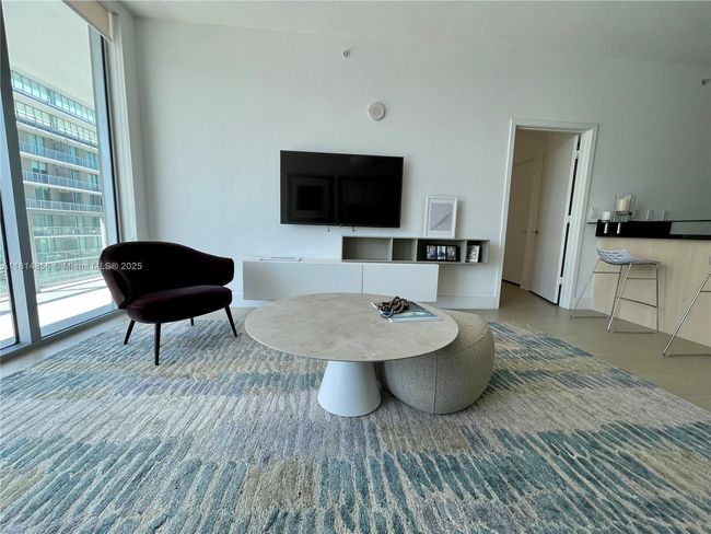 3716-N - 1111 Sw 1 St Ave, Condo with 2 bedrooms, 2 bathrooms and null parking in Miami FL | Image 8