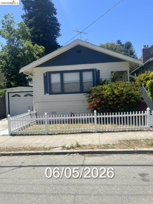4009 Canon Ave, Oakland, CA, 94602-2225 | Card Image