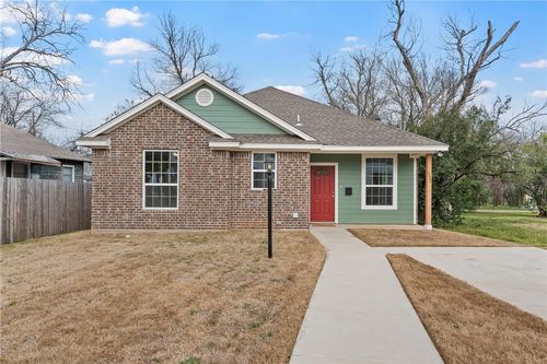 1325 N 11th St, Waco, TX, 76707-3117 | Card Image