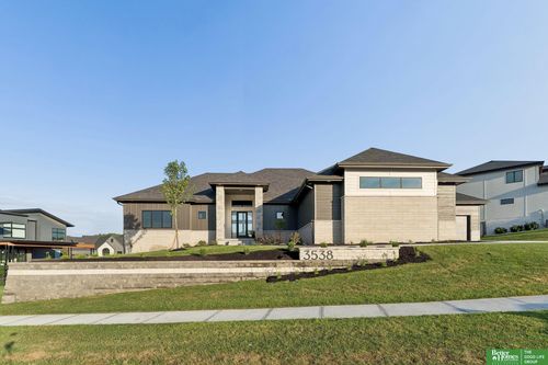 3538 S 210th Ave, Elkhorn, NE, 68022-3272 | Card Image