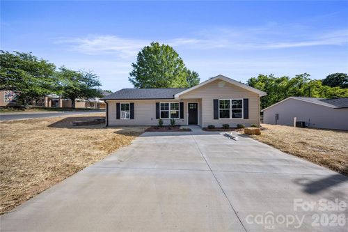 301 W 9th Street, Kannapolis, NC, 28081 | Card Image