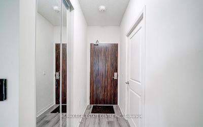 715 - 349 Rathburn Rd W, Condo with 2 bedrooms, 2 bathrooms and 1 parking in Mississauga ON | Image 3