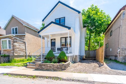 90 Margery Rd, Welland, ON, L3B2P8 | Card Image