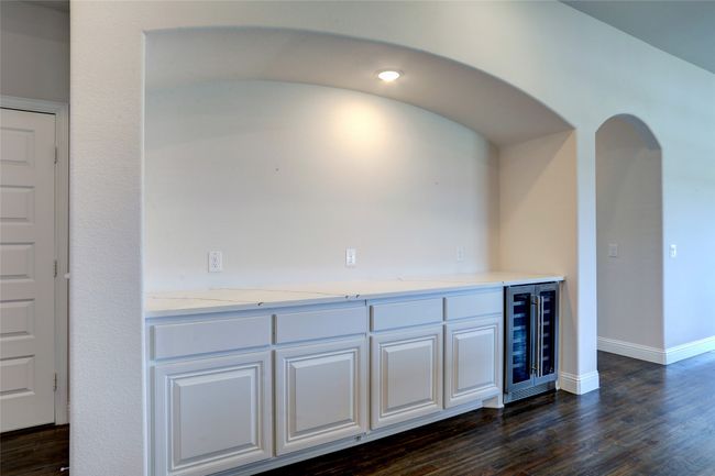 583 E Carol St, House other with 4 bedrooms, 4 bathrooms and null parking in Pilot Point TX | Image 4