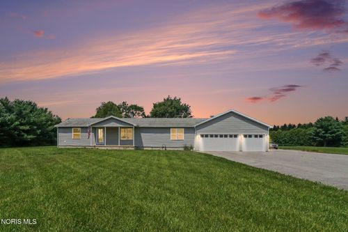 14158 Self Rd, Bowling Green, OH, 43402-9225 | Card Image