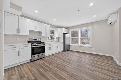 2r-303 Main St, Hurleyville, NY, 12747-5440 | Card Image