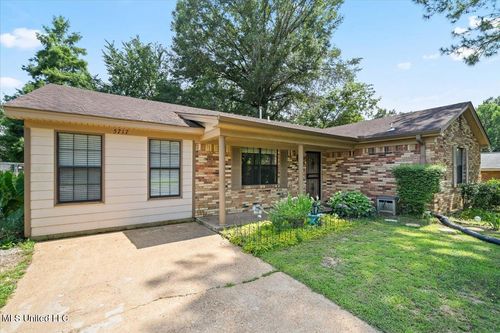 5717 Iroquois Dr, Horn Lake, MS, 38637-9646 | Card Image