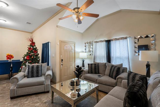 1541 3 Rd St, House other with 3 bedrooms, 3 bathrooms and 2 parking in Hempstead TX | Image 4