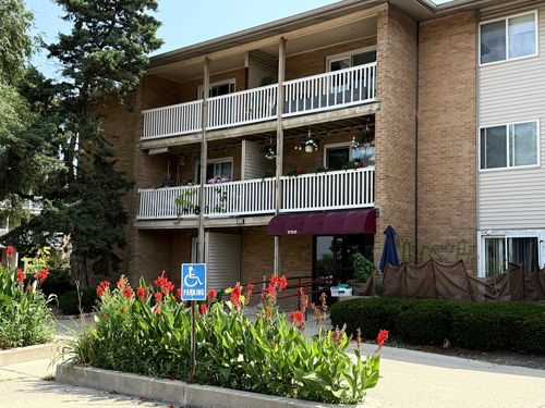 unit-112-930 Beau Dr, Des Plaines, IL, 60016-5840 | Card Image