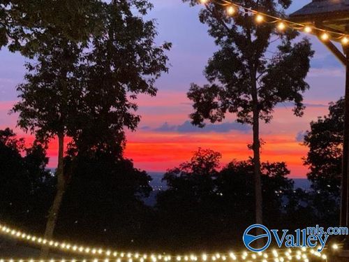 3 Southridge Se, Huntsville, AL, 35802-1483 | Card Image