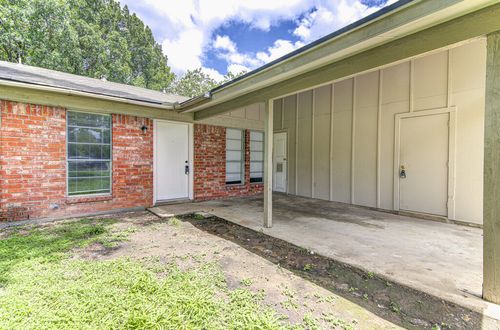a-5301 Indio Cir, Austin, TX, 78745-2604 | Card Image