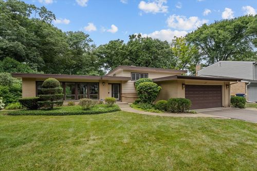 2708 Summit Avenue, Highland Park, IL, 60035 | Card Image