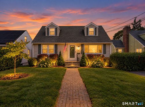 39 Walter Ave, Norwalk, CT, 06851-5336 | Card Image