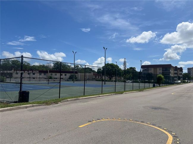 APT-309 - 4156 Inverrary Dr, Condo with 2 bedrooms, 2 bathrooms and null parking in Lauderhill FL | Image 15