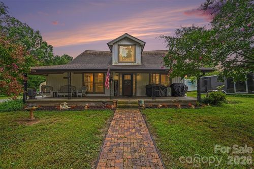 106 Guffey Rd, Cherryville, NC, 28021-3615 | Card Image