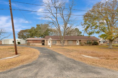 1840 Loop 522, Ganado, TX, 77962-8178 | Card Image