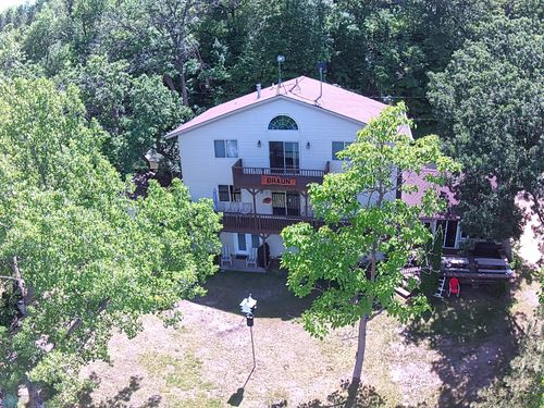 37719 S Eagle Lake Ln, Battle Lake, MN, 56515-9512 | Card Image
