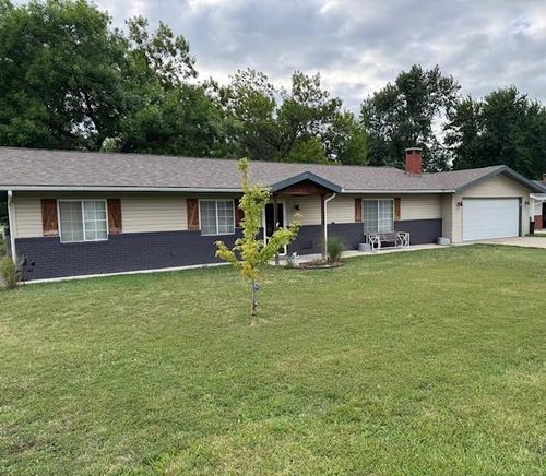 314 Mcatee Rd, Iola, KS, 66749-9019 | Card Image