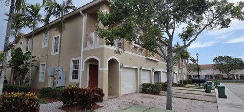9065 Plymouth Pl, Tamarac, FL, 33321-4169 | Card Image