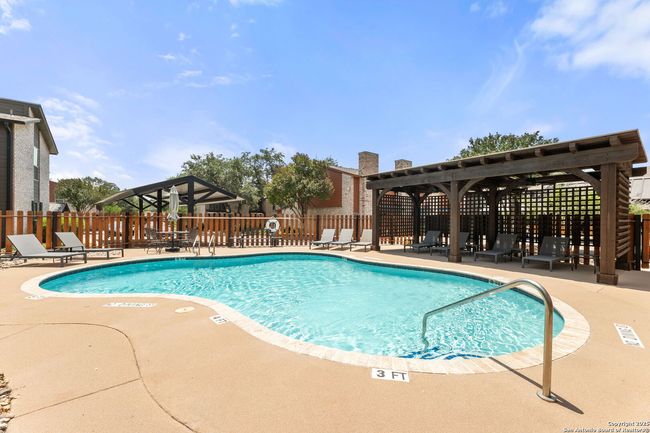 APT-101 - 2718 Old Field Dr, Townhouse with 2 bedrooms, 3 bathrooms and null parking in San Antonio TX | Image 32