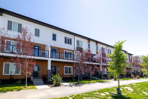 186 Creekstone Drive Sw, Calgary, AB, T0L0X0 | Card Image