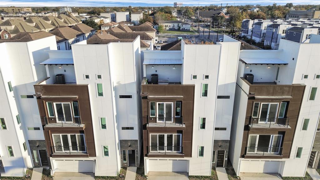 Mcgowen St, Houston, TX 77004