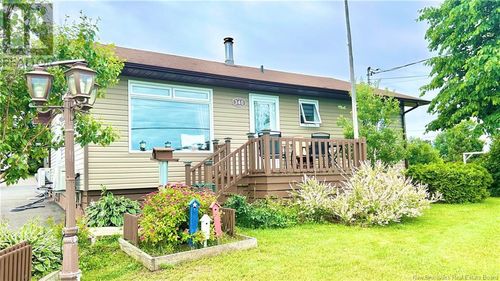 340 Rue De L'Ile, Caraquet, NB, E1W1B5 | Card Image