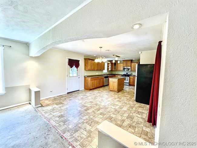 16289 W 810 Rd, House other with 4 bedrooms, 2 bathrooms and null parking in Tahlequah OK | Image 11