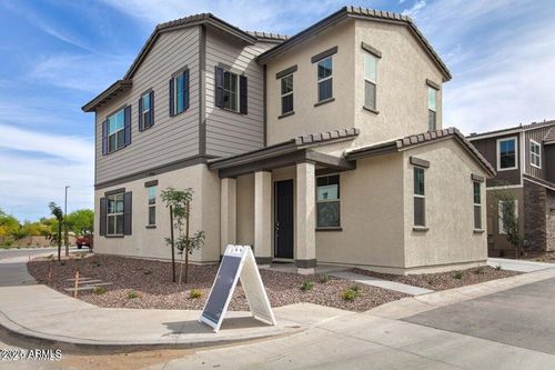 2831 S Central Dr, Chandler, AZ, 85286-4203 | Card Image
