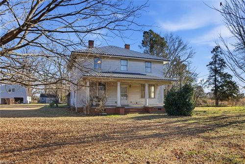 24581 Delaware Rd, Courtland, VA, 23837-2000 | Card Image