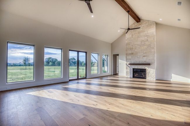 4961 Hartfield Rd, Home with 4 bedrooms, 5 bathrooms and 2 parking in Round Top TX | Image 6