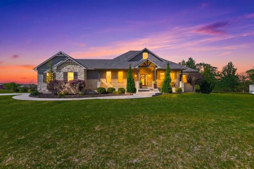 30100 W Deerwood Cir, Garden Plain, KS, 67050-9275 | Card Image