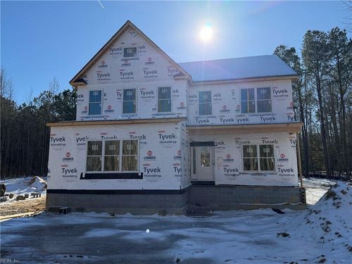 27 E West Pkwy, Gloucester, VA, 23061 | Card Image