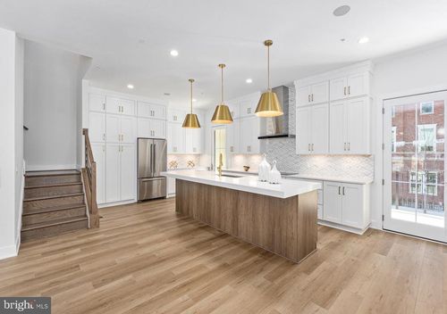 8601 Erdem Pl, Chevy Chase, MD, 20815-5717 | Card Image