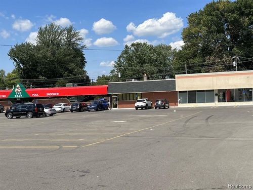 28370 Joy Rd, Livonia, MI, 48150-4133 | Card Image
