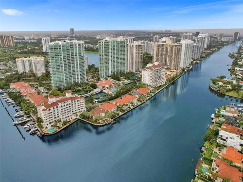 403-20165 Ne 39th Pl, Aventura, FL, 33180-3076 | Card Image