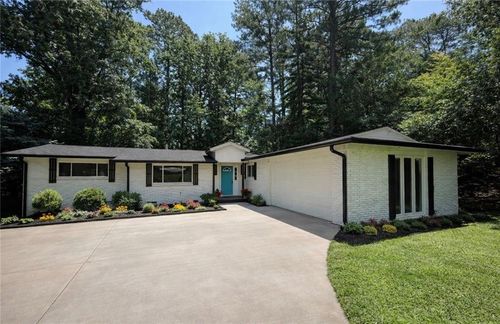 421 Safari Cir, Stone Mountain, GA, 30083-4419 | Card Image