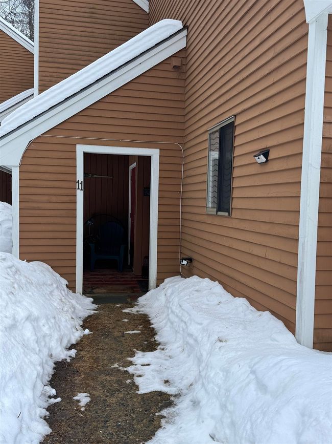 11 - 14 Streamside Rd, Condo with 2 bedrooms, 2 bathrooms and null parking in Campton NH | Image 7