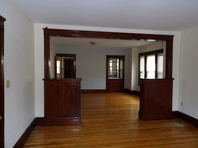 APT-1 - 412 Grafton St, Condo with 3 bedrooms, 1 bathrooms and 2 parking in Worcester MA | Image 8